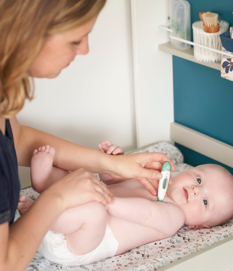 Digitales Fieberthermometer unter dem Arm